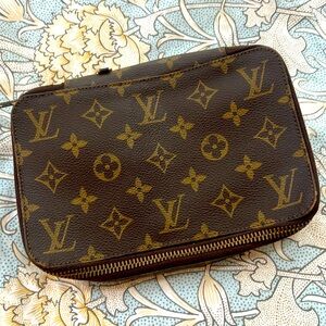Louis Vuitton Large Jewelry pouch or travel pouch